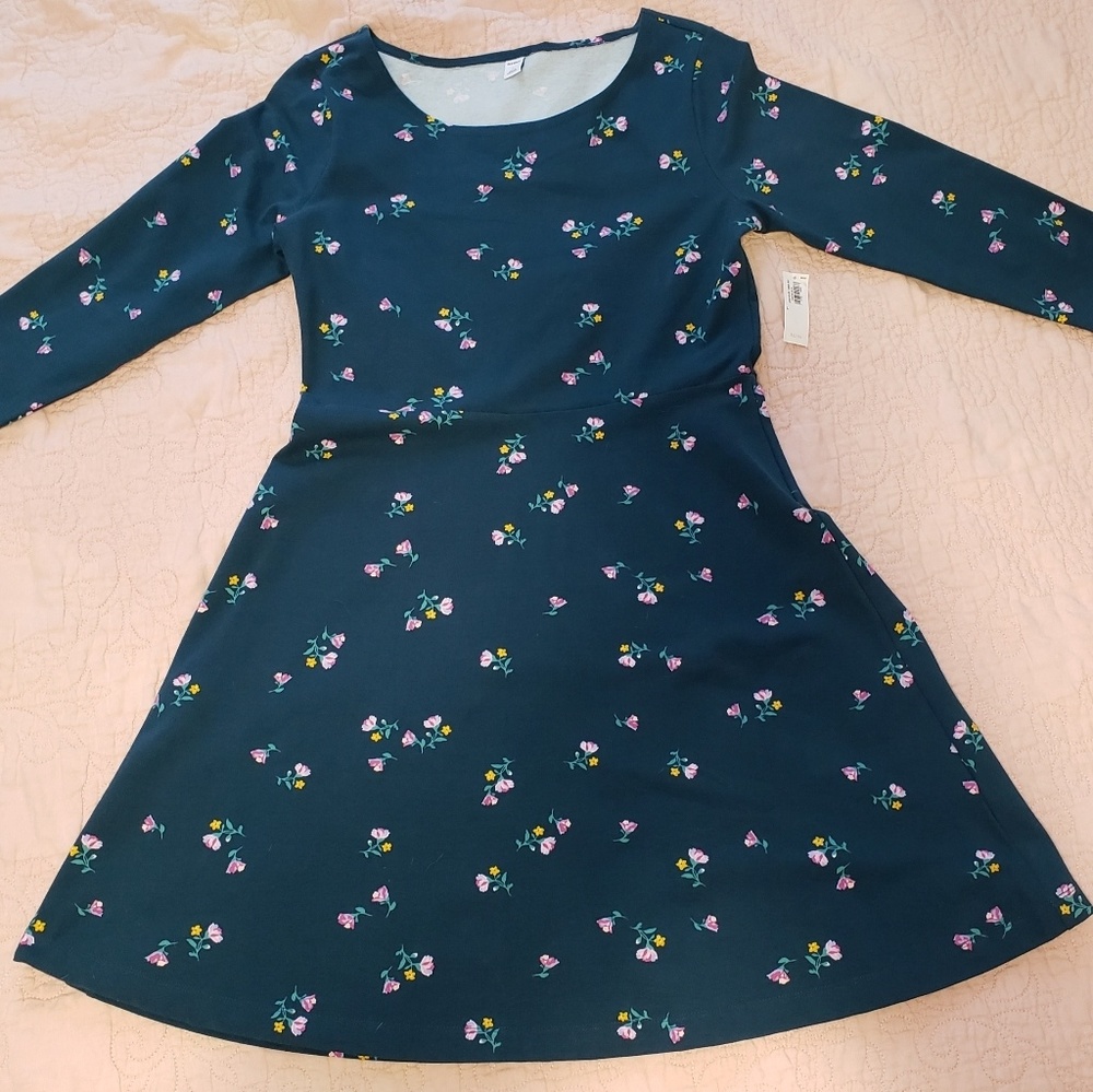 Old Navy Floral Print  Dress size L NWT